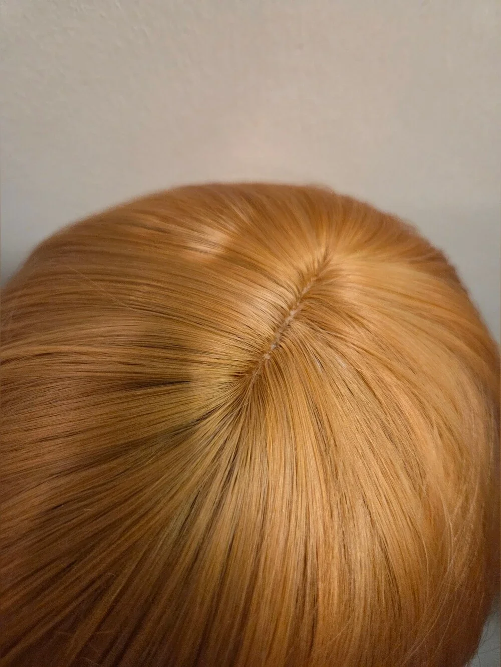 Arda Wigs short blonde